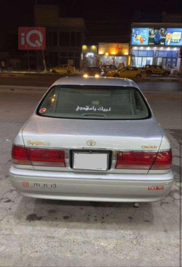 تۆیۆتا کراون